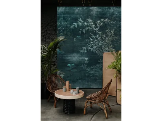 Carta da parati con supporto vinilico da interni Moon River con lago di ninfee di Wall&Decò