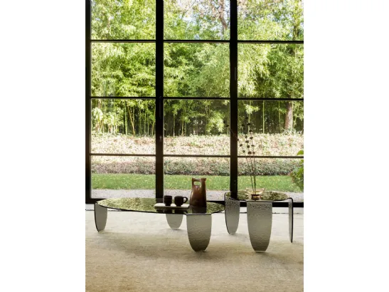 Tavolino di design in vetro fumè martellato disponibile in due misure Arturo di Tonin Casa