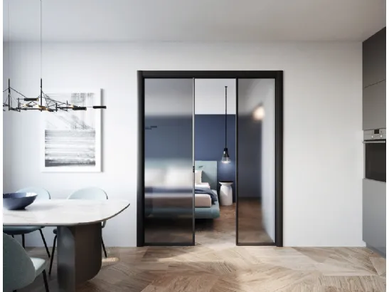 Porta scorrevole per interni con vetro satinato e profilo nero Atlantic Pocket Door di In Forma