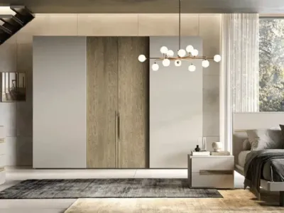 Armadio con ante scorrevoli e battenti Libeccio Combinato C256 in laccato e impiallacciato rovere di Moretti Compact Giorno Notte