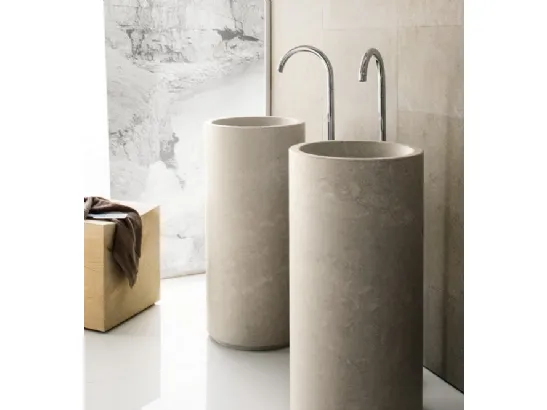 Lavabo in pietra naturale dalla forma cilindrica Minimal Monolite di Neutra