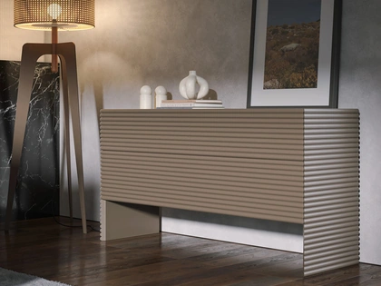 Comò Patsy in legno laccato di Tonin Casa