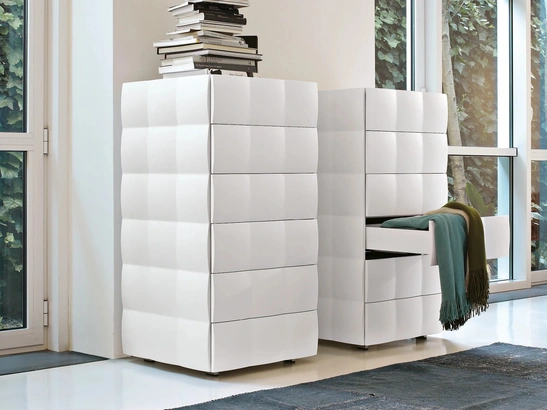 Cassettiera Venice in laccato bianco di Tonin Casa