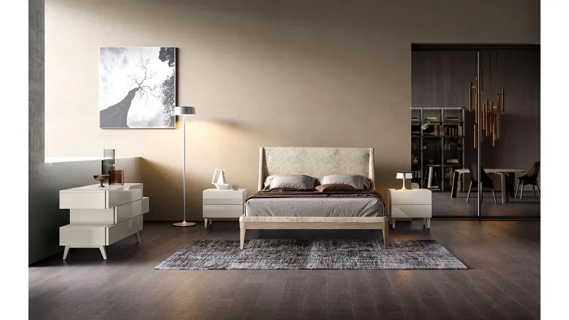 Letto in legno con testiera rivestita in tessuto M04 Venus di Mercantini