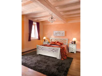 Letto in legno laccato opaco con testiera Natalia di Tonin Casa