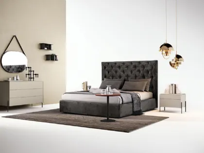 Letto con testiera in tessuto trapuntato V02 Merak di Mercantini