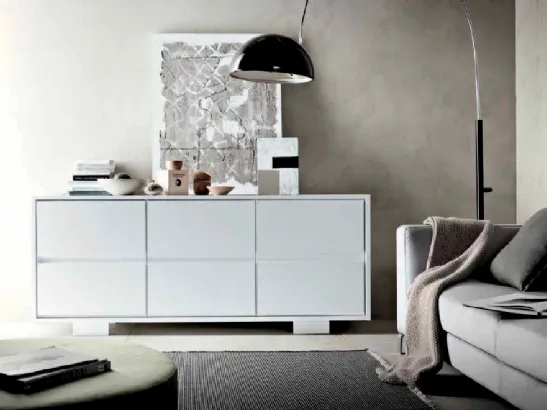 Madia a tre ante in laccato bianco opaco Living di FGF Mobili