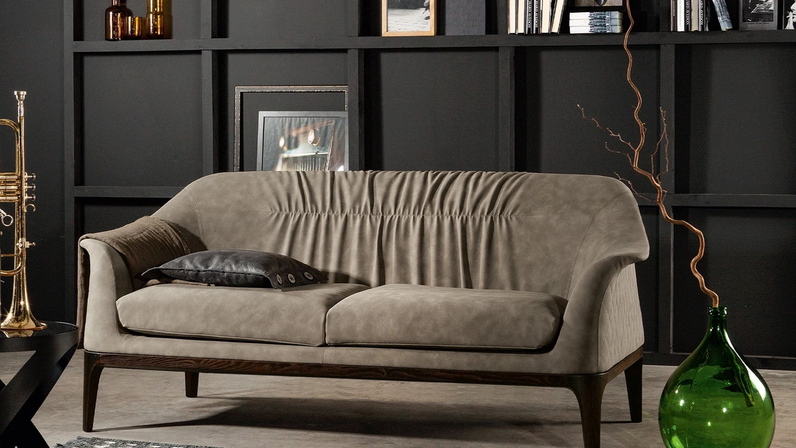 Divano lineare in pelle Tiffany di Tonin Casa
