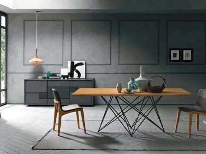 Tavolo Trendy in legno con base in metallo di FGF Mobili