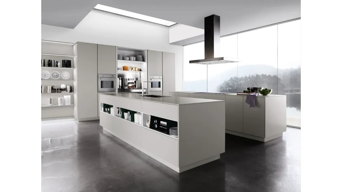 Cucina Design con isola Sincro Matt in laccato Bianco opaco di Miton